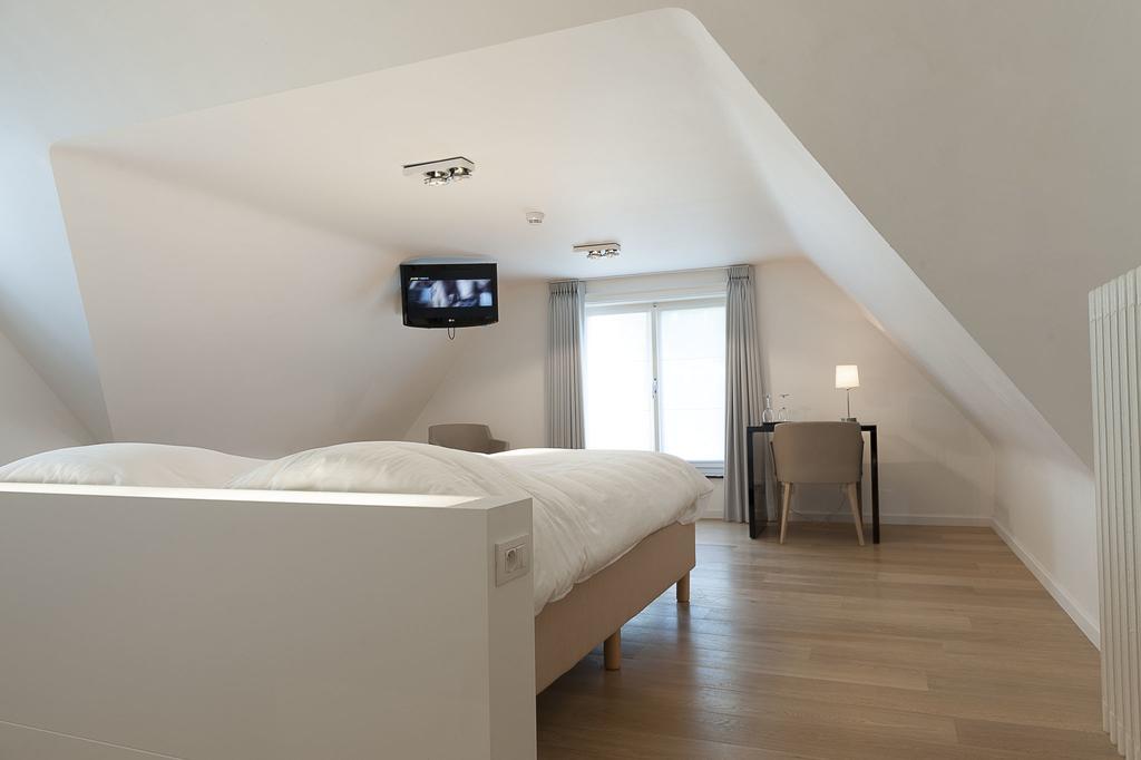 Hotel Bell Expo Kortrijk Buitenkant foto